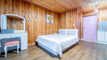 Gapyeong Pulkkot Pension