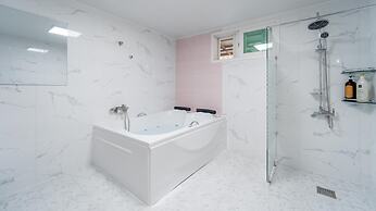 Gapyeong Pulkkot Pension