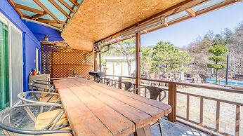 Gapyeong Pulkkot Pension