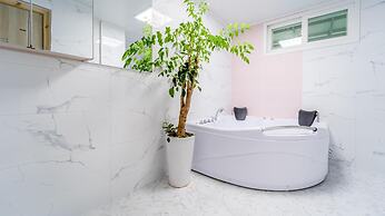 Gapyeong Pulkkot Pension