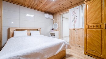 Gapyeong Pulkkot Pension