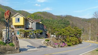 Gapyeong Pulkkot Pension