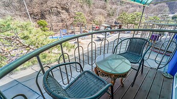 Gapyeong Pulkkot Pension