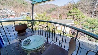 Gapyeong Pulkkot Pension