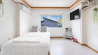 Namhae Gooreamyelmae Pension