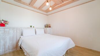 Namhae Gooreamyelmae Pension