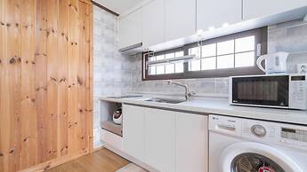 Jeju Tunanghouse Pension