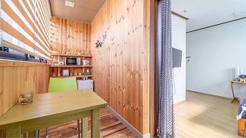 Jeju Tunanghouse Pension