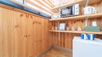 Jeju Tunanghouse Pension