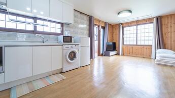 Jeju Tunanghouse Pension