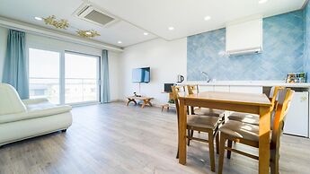 Jeju Byeoleuldameunbaramarae Pension