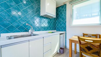 Jeju Byeoleuldameunbaramarae Pension