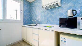 Jeju Byeoleuldameunbaramarae Pension