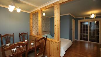 Jeju Olrepeurobangseu Pension