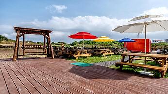 Jeju Woljeongri Pungcha Pension