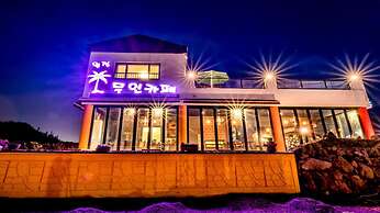 Jeju Woljeongri Pungcha Pension