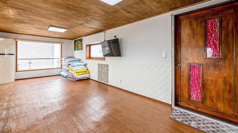 Jeju Woljeongri Pungcha Pension