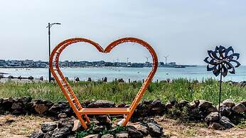 Jeju Woljeongri Pungcha Pension