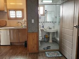 Seogwipo Livingstone Pension