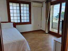 Seogwipo Livingstone Pension