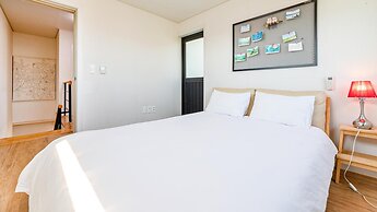 Jeju Damongchae Pension