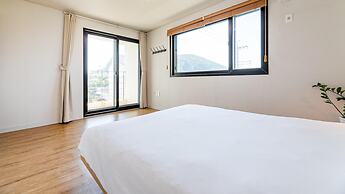 Jeju Damongchae Pension