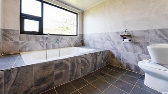 Jeju Damongchae Pension