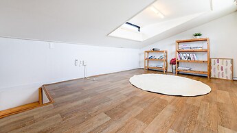 Jeju Damongchae Pension