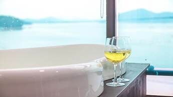 Geoje Rockspa Pension