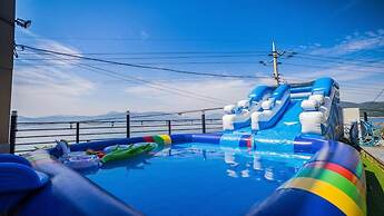 Geoje Rockspa Pension