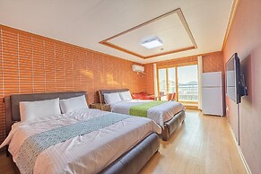 Geoje Rockspa Pension