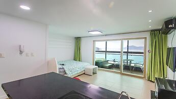 Geoje Rockspa Pension