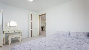 Geoje Rockspa Pension