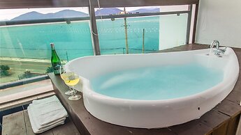 Geoje Rockspa Pension