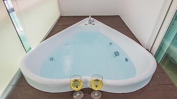 Geoje Rockspa Pension