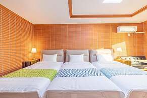 Geoje Rockspa Pension