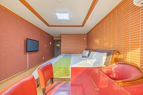 Geoje Rockspa Pension