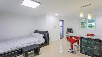 Geoje Rockspa Pension