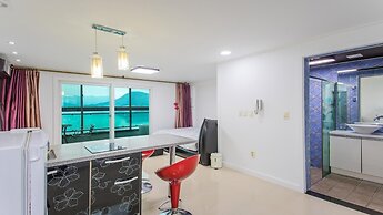 Geoje Rockspa Pension