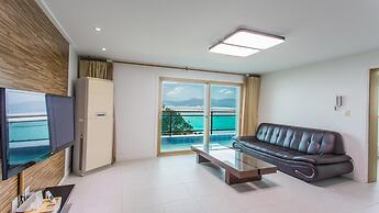 Geoje Rockspa Pension