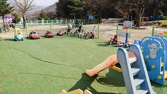 Gapyeong Myeongdongol Pension