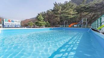Gapyeong Myeongdongol Pension