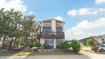 Goseong Omaju Pension