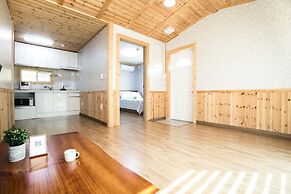 Samcheok Janghobadasoop Pension