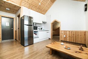 Samcheok Janghobadasoop Pension