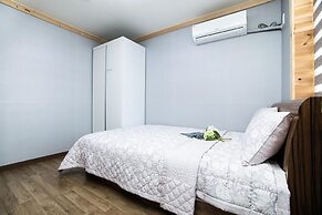 Samcheok Janghobadasoop Pension