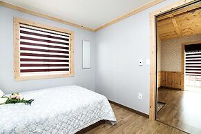 Samcheok Janghobadasoop Pension