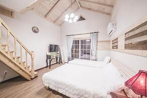 Jeju Ppalkanpungcha Pension