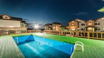 Jeju Ppalkanpungcha Pension