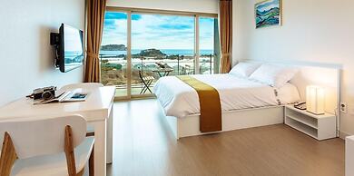 Seogwipo Etier Resort